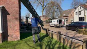 Schoorsteen onderhoud Delft ladder bus